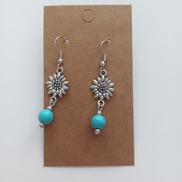 Fashion Jewelry Sunflower Dangle Earrings - Picture 3 of 4